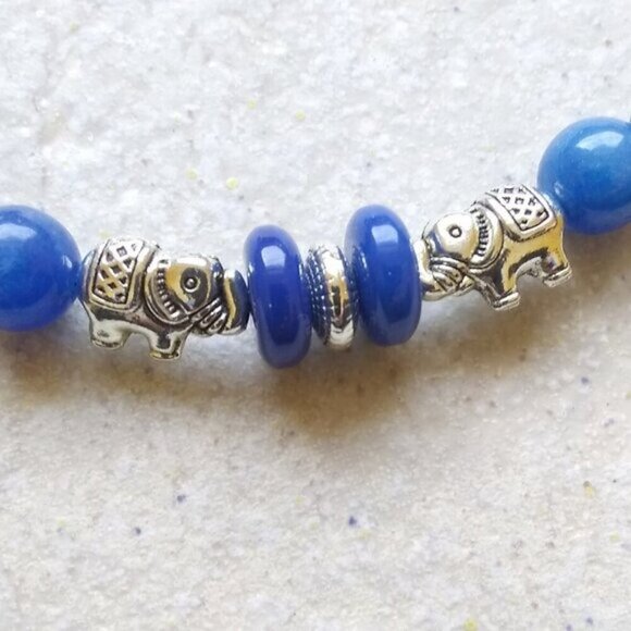 6.75" Blue & Silver Elephant Bracelet - Blue Jade Beads - Toggle Clasp - Picture 4 of 6